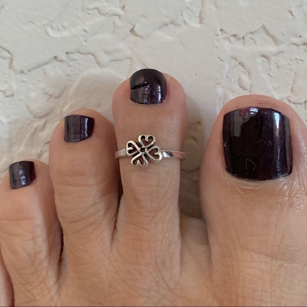 Sterling Silver Celtic Heart Toe Ring, Celtic Ring - image 1